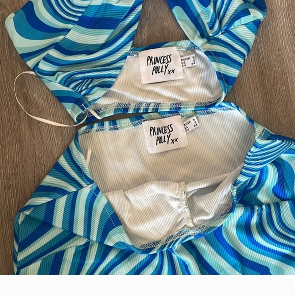 Two Piece Set - Picture 7 of 9